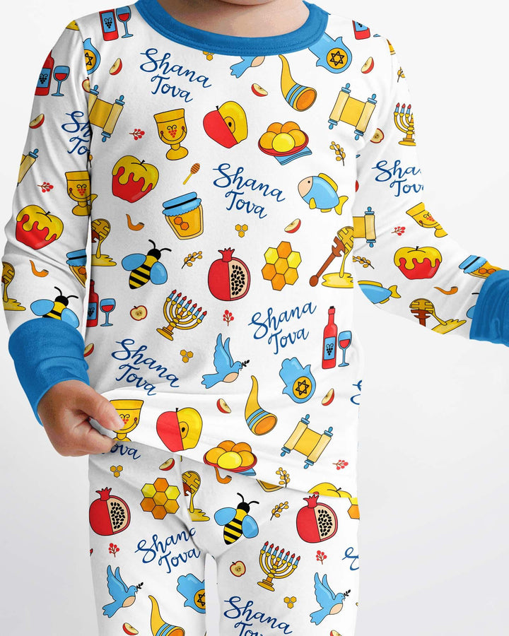 Zweiteiliges Langarm-Pyjama-Set mit Sommerfrüchten