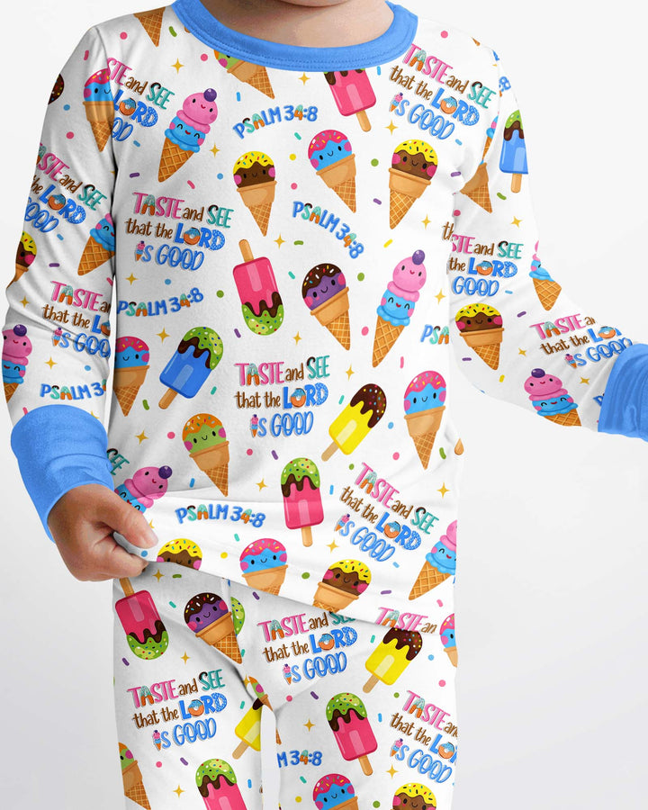 Zweiteiliges Langarm-Pyjama-Set mit Sommerfrüchten