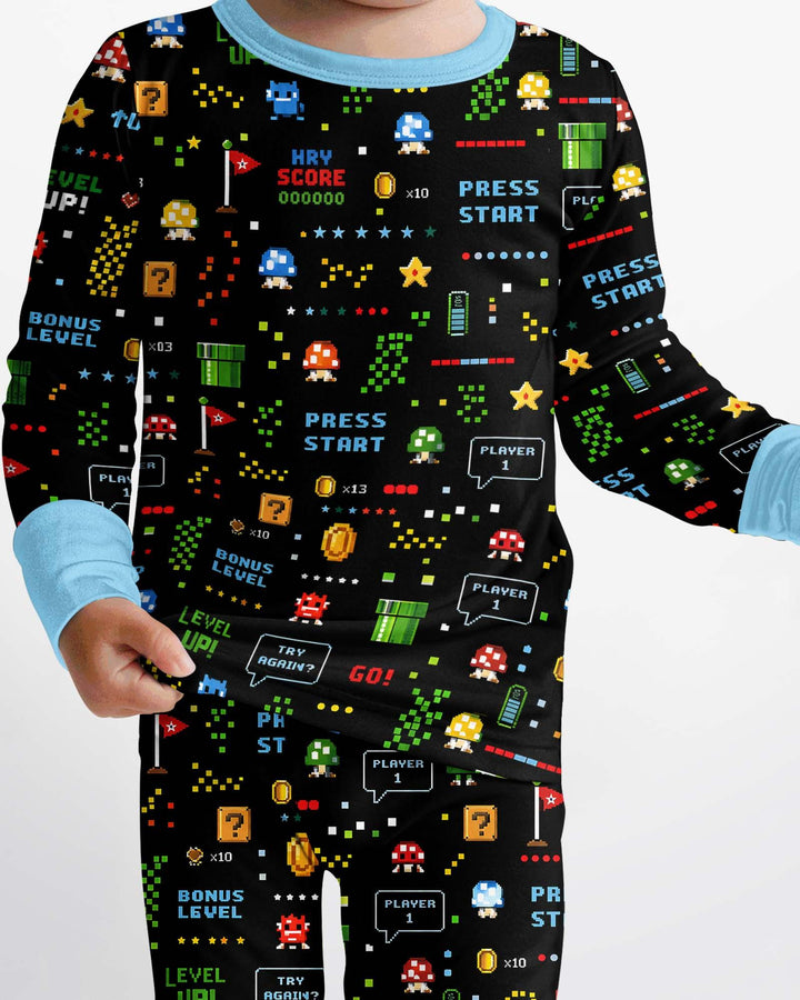 Zweiteiliges Langarm-Pyjama-Set mit Sommerfrüchten