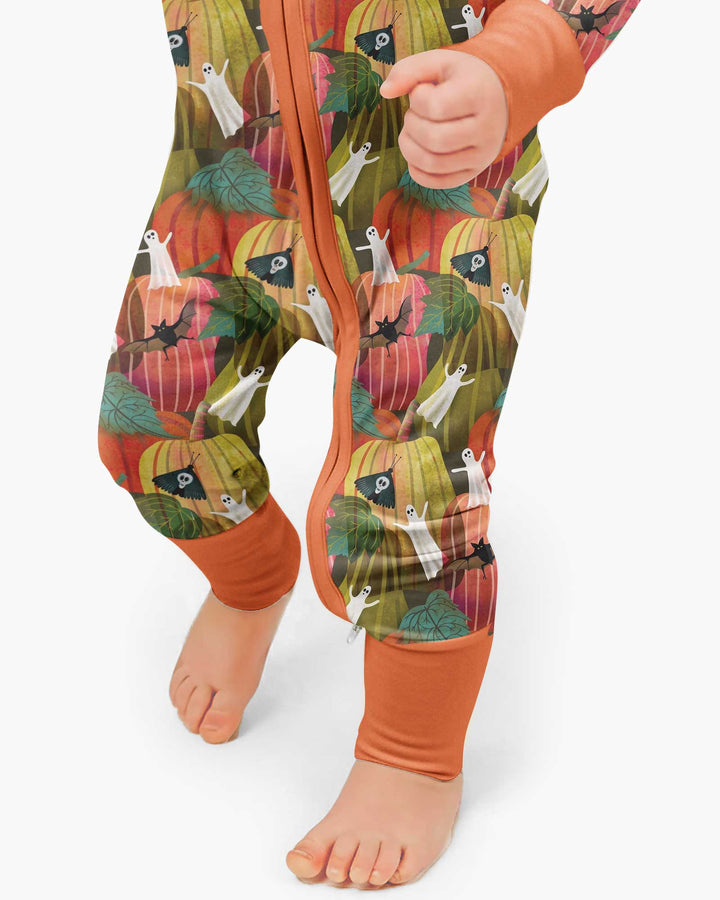 Big Pumpkin Field With Ghosts Bamboo Convertible Zippy