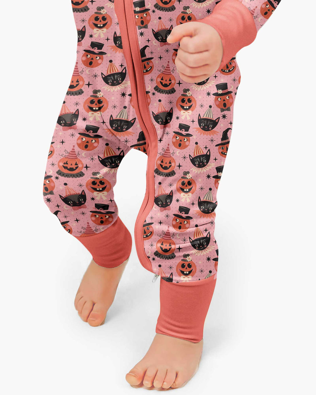 Retro Halloween Cats and Funny Pumpkins Bamboo Convertible Zippy