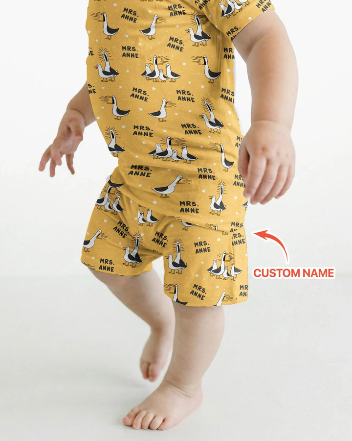 Zweiteiliges Pyjama-Set mit kurzen Ärmeln und Shorts im Sommer-Design