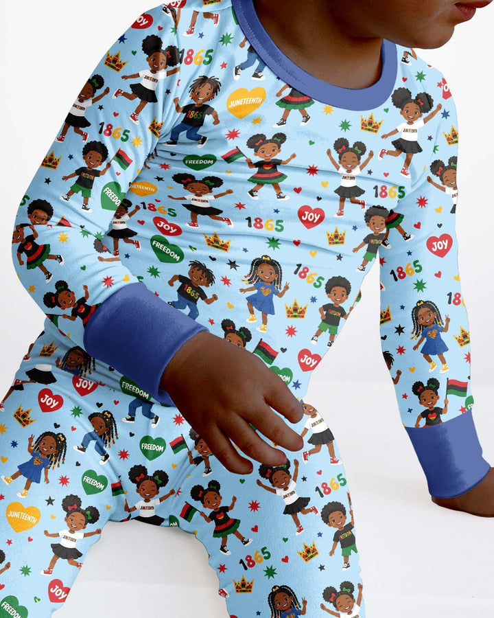 Zweiteiliges Langarm-Pyjama-Set mit Sommerfrüchten
