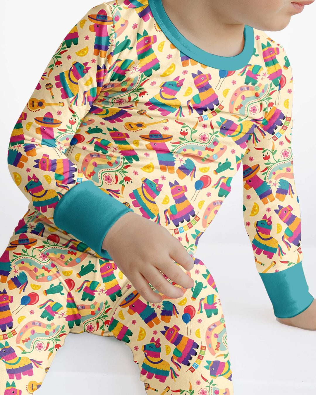 Zweiteiliges Langarm-Pyjama-Set mit Sommerfrüchten
