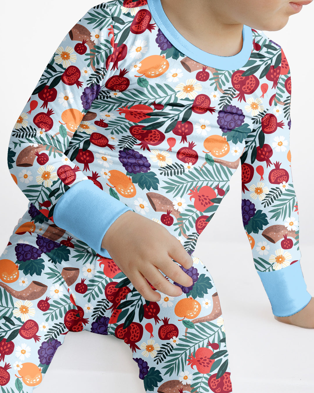 Zweiteiliges Langarm-Pyjama-Set mit Sommerfrüchten