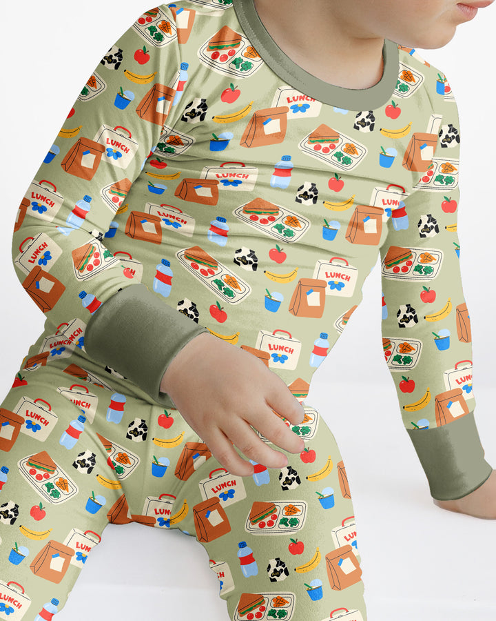 Zweiteiliges Langarm-Pyjama-Set mit Sommerfrüchten