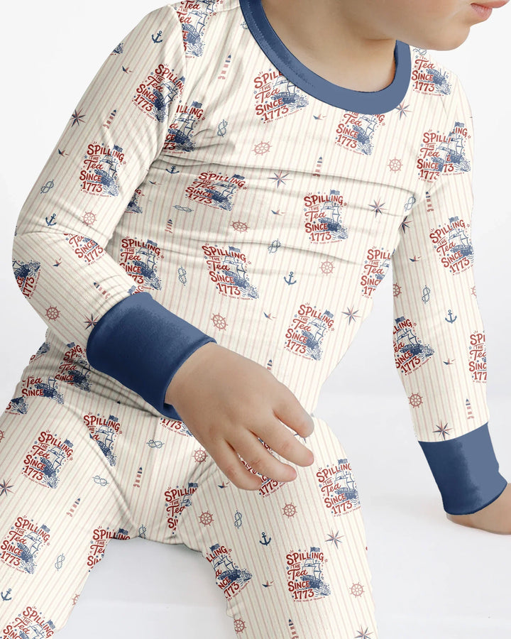 Zweiteiliges Langarm-Pyjama-Set mit Sommerfrüchten