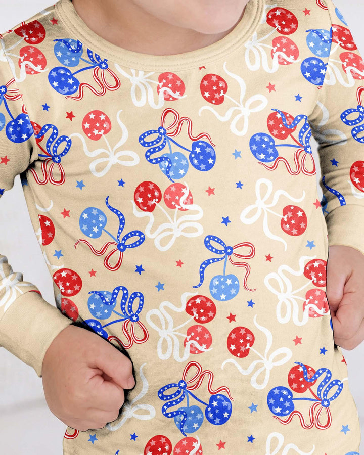 Zweiteiliges Langarm-Pyjama-Set mit Sommerfrüchten