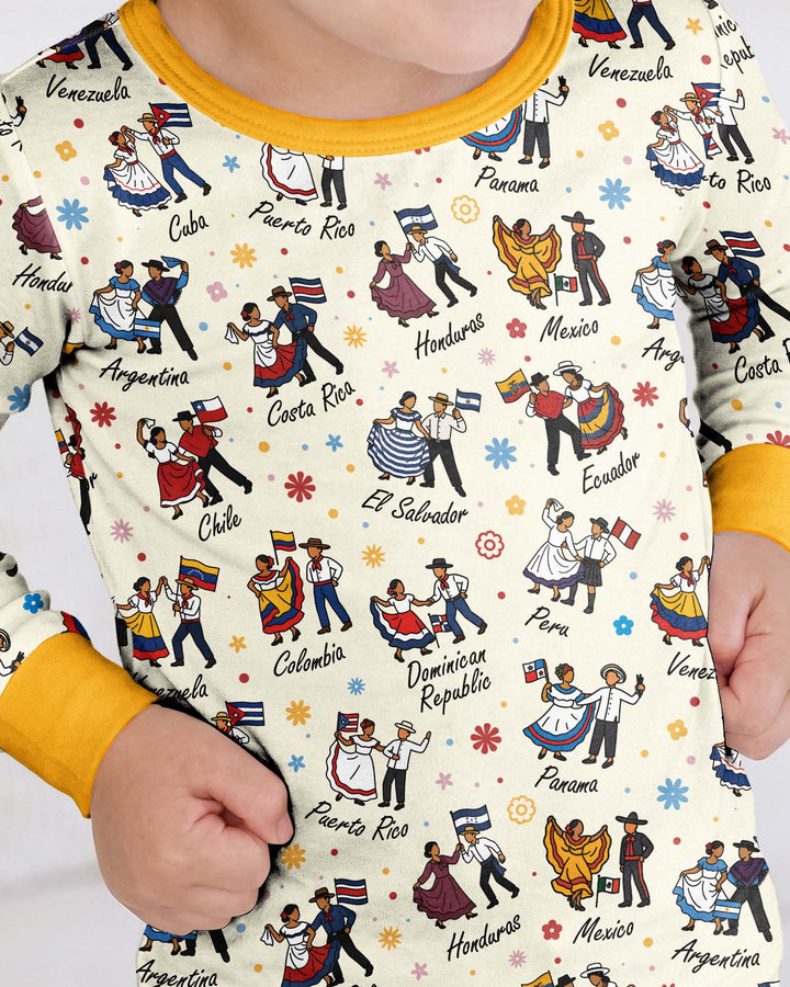 Zweiteiliges Langarm-Pyjama-Set mit Sommerfrüchten
