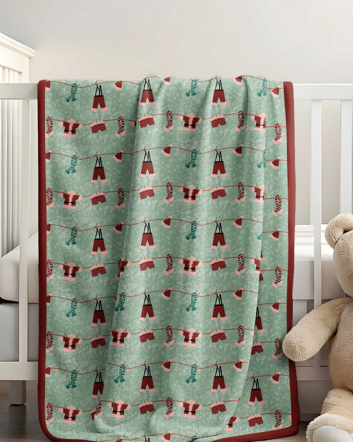 Santa In The Snow Bamboo Blanket