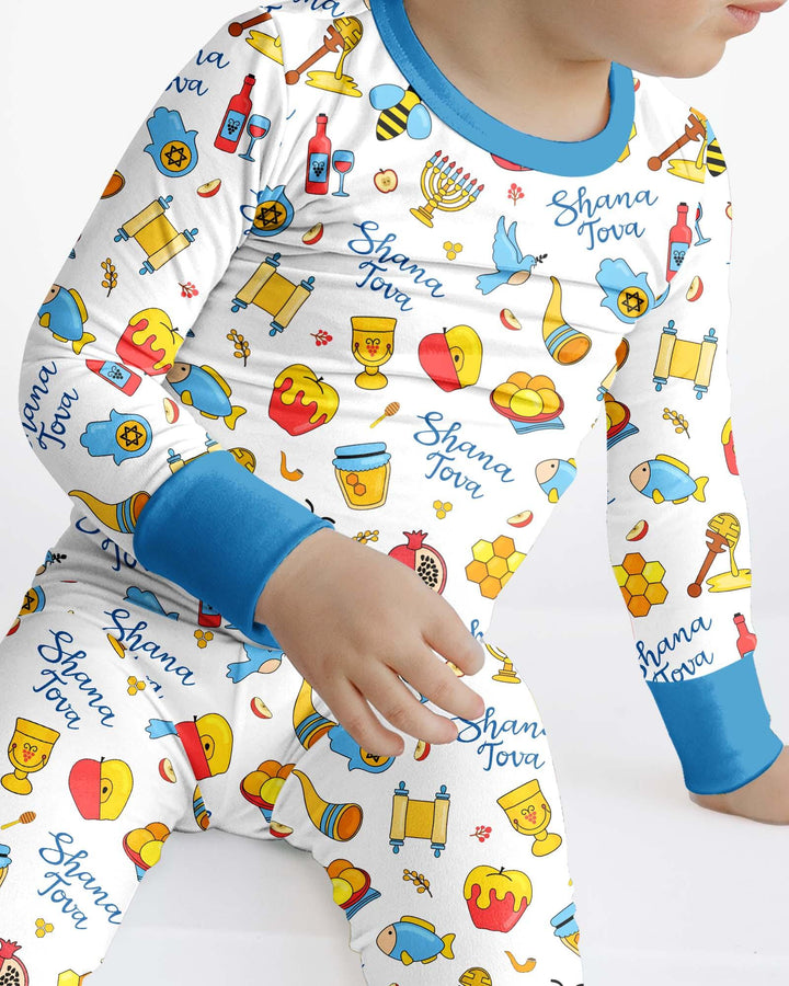 Zweiteiliges Langarm-Pyjama-Set mit Sommerfrüchten