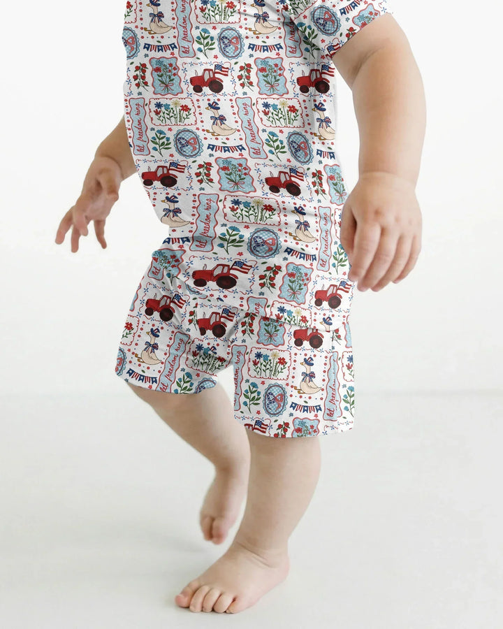 Template Zweiteiliges Pyjama-Set mit kurzen Ärmeln und Shorts
