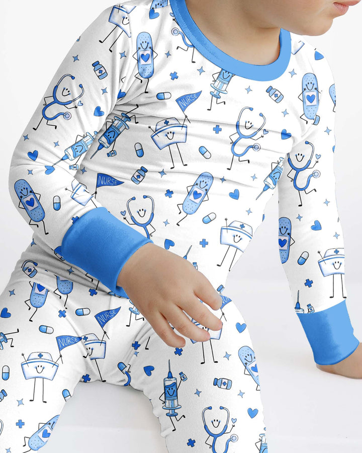 Zweiteiliges Langarm-Pyjama-Set mit Sommerfrüchten