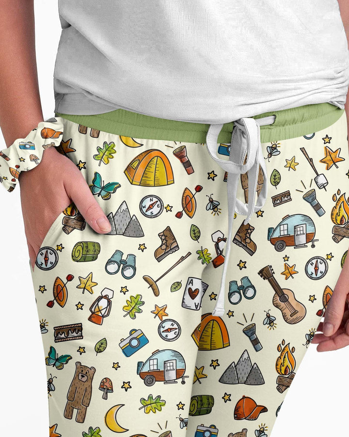 Pyjama-Set für Damen aus Bambus mit passendem „Love Camping“-Familienmotiv