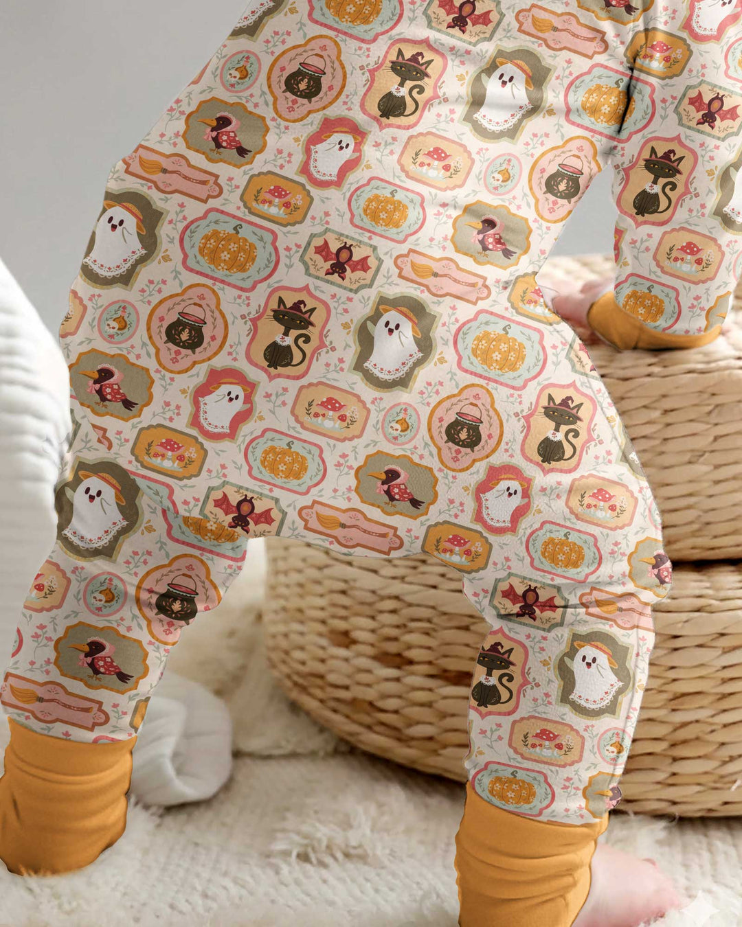 Cute Vintage Magical Cottage Style Halloween Bamboo Convertible Zippy