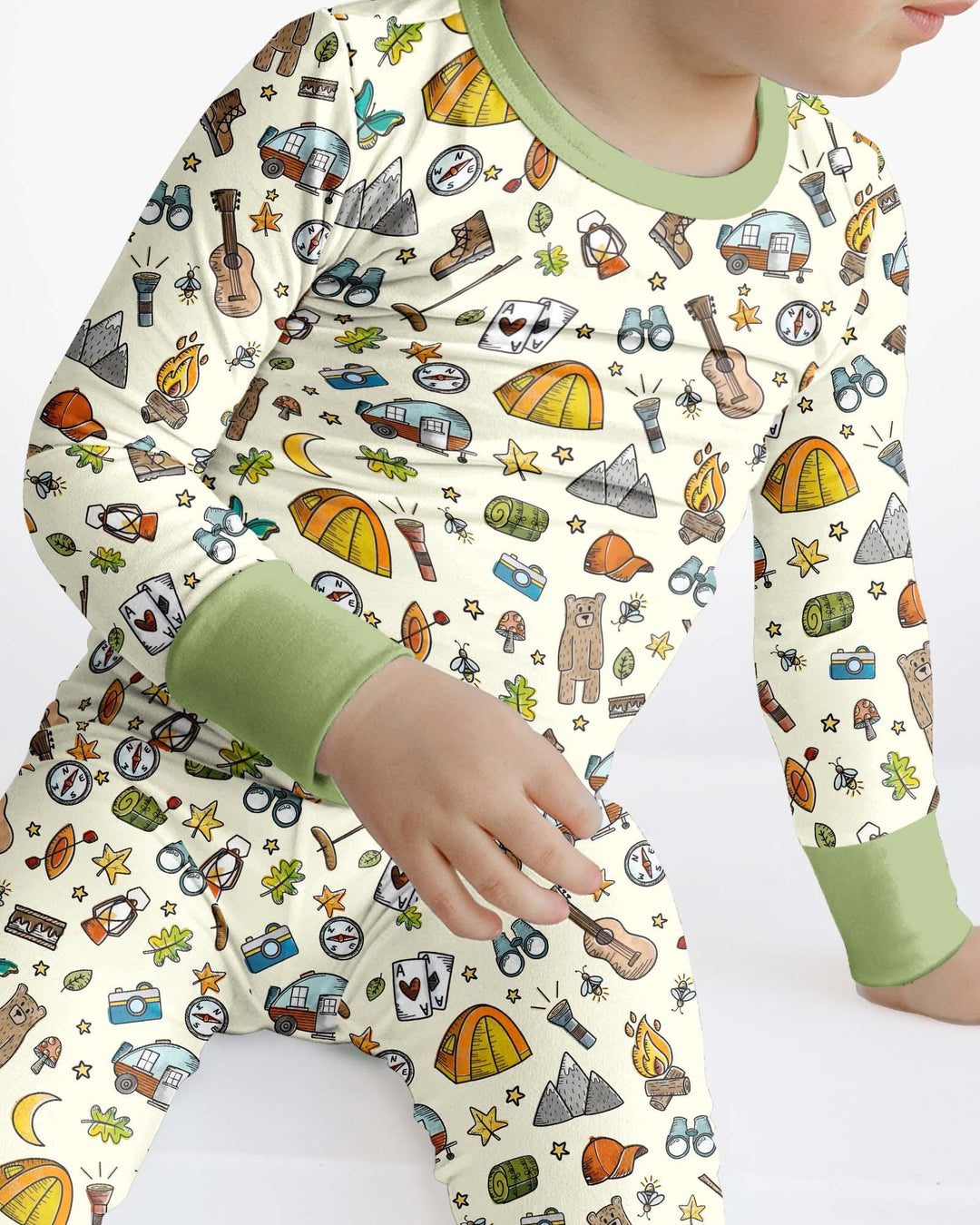 Zweiteiliges Langarm-Pyjama-Set mit Sommerfrüchten