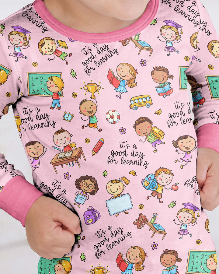 Zweiteiliges Langarm-Pyjama-Set mit Sommerfrüchten