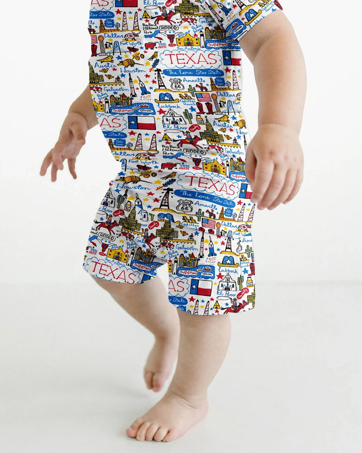 Template Zweiteiliges Pyjama-Set mit kurzen Ärmeln und Shorts