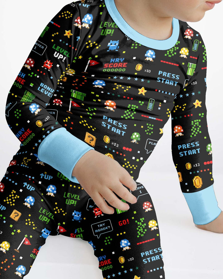 Zweiteiliges Langarm-Pyjama-Set mit Sommerfrüchten