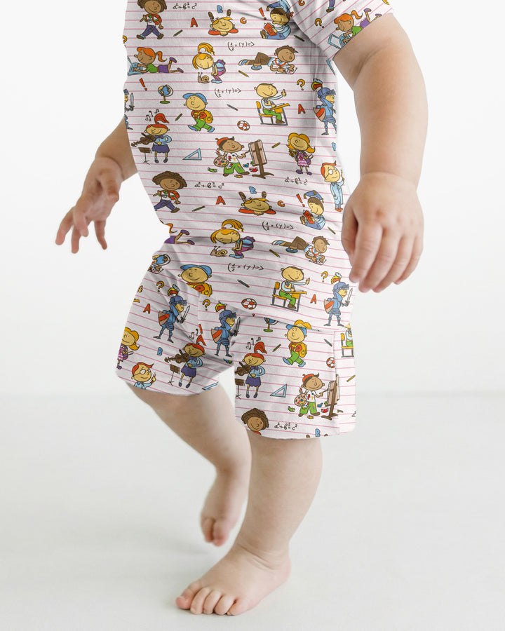 Template Zweiteiliges Pyjama-Set mit kurzen Ärmeln und Shorts