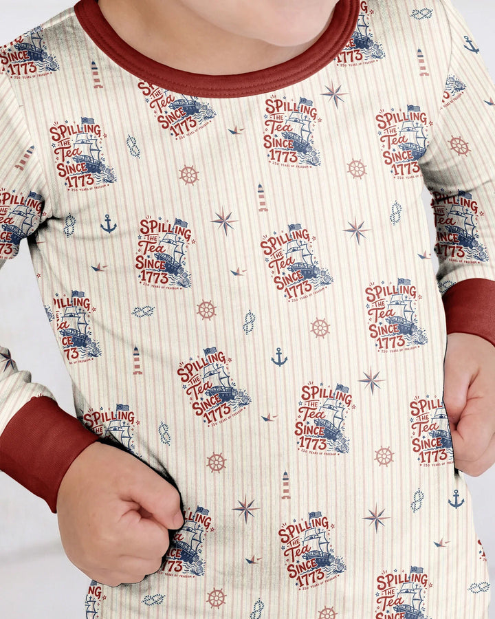 Zweiteiliges Langarm-Pyjama-Set mit Sommerfrüchten