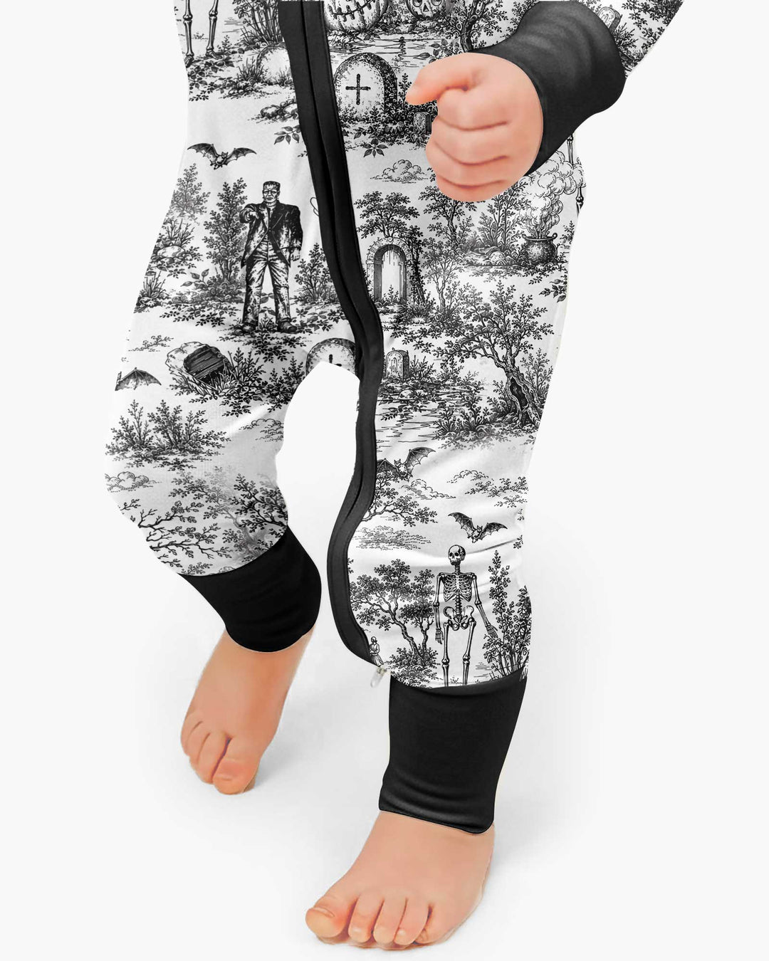 Spooky Halloween Toile Bamboo Convertible Zippy