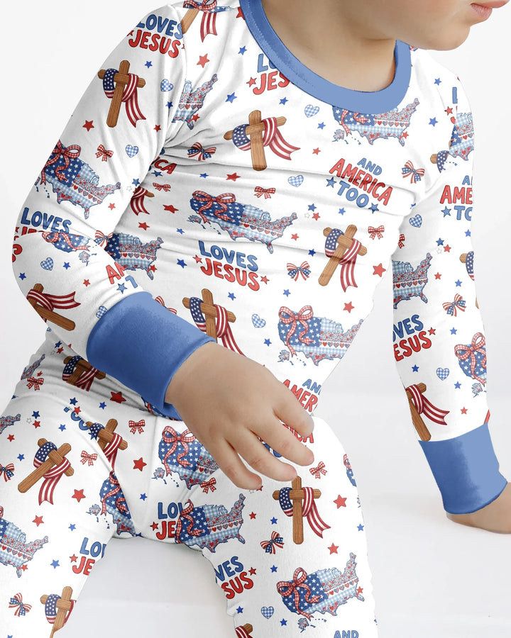 Zweiteiliges Langarm-Pyjama-Set mit Sommerfrüchten