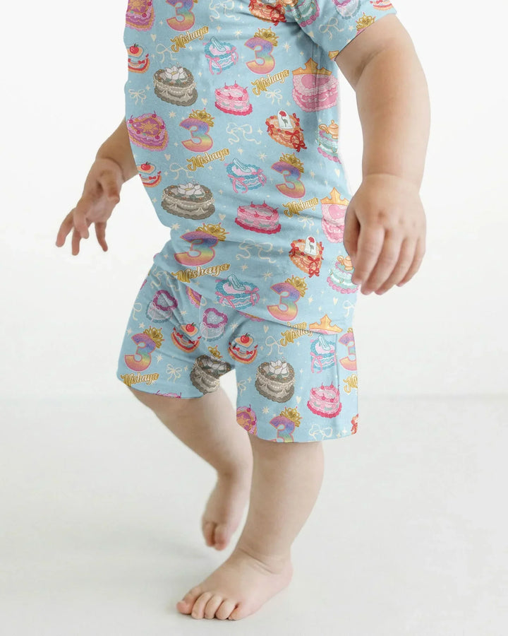 Zweiteiliges Pyjama-Set mit kurzen Ärmeln und Shorts im Sommer-Design