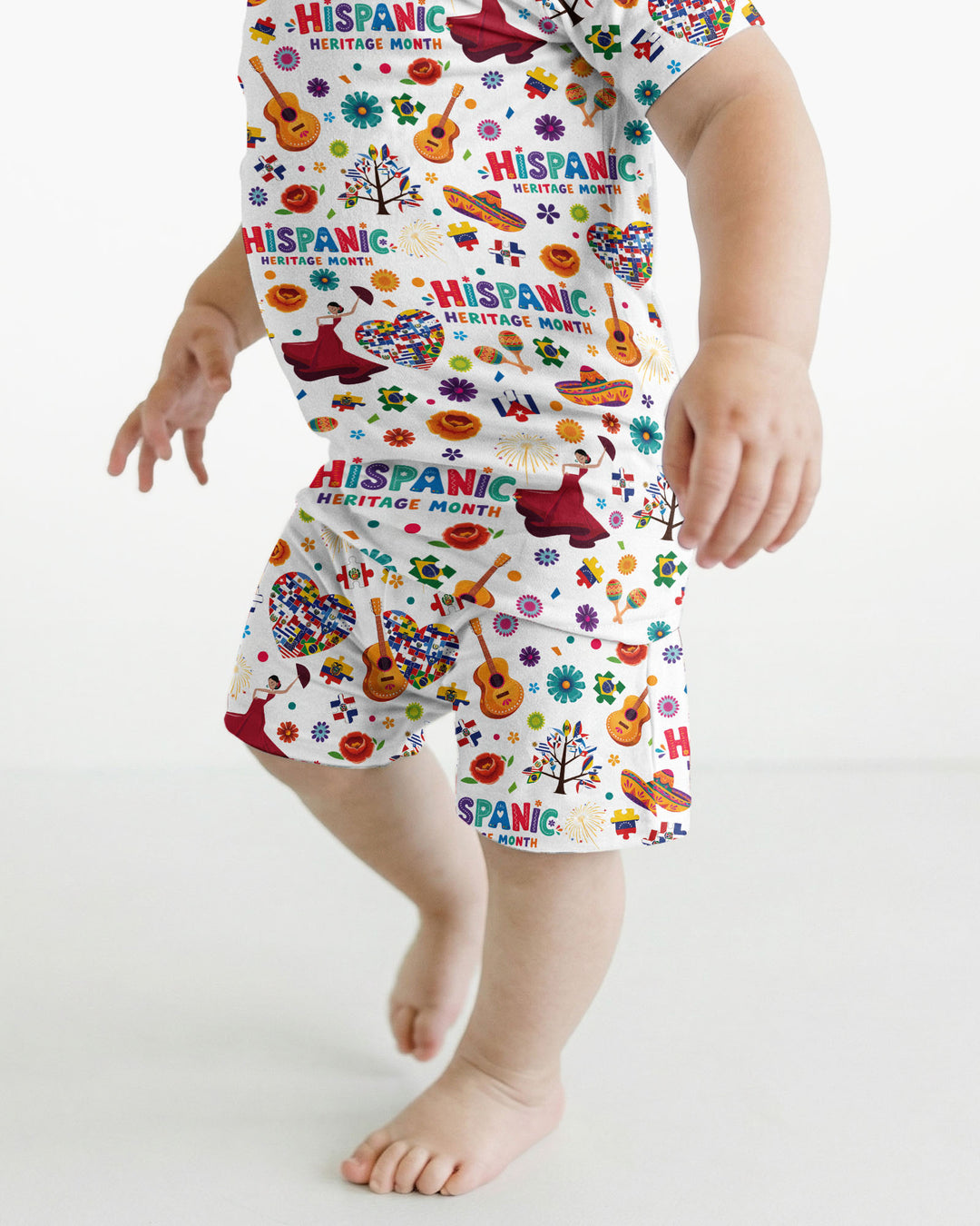 Template Zweiteiliges Pyjama-Set mit kurzen Ärmeln und Shorts