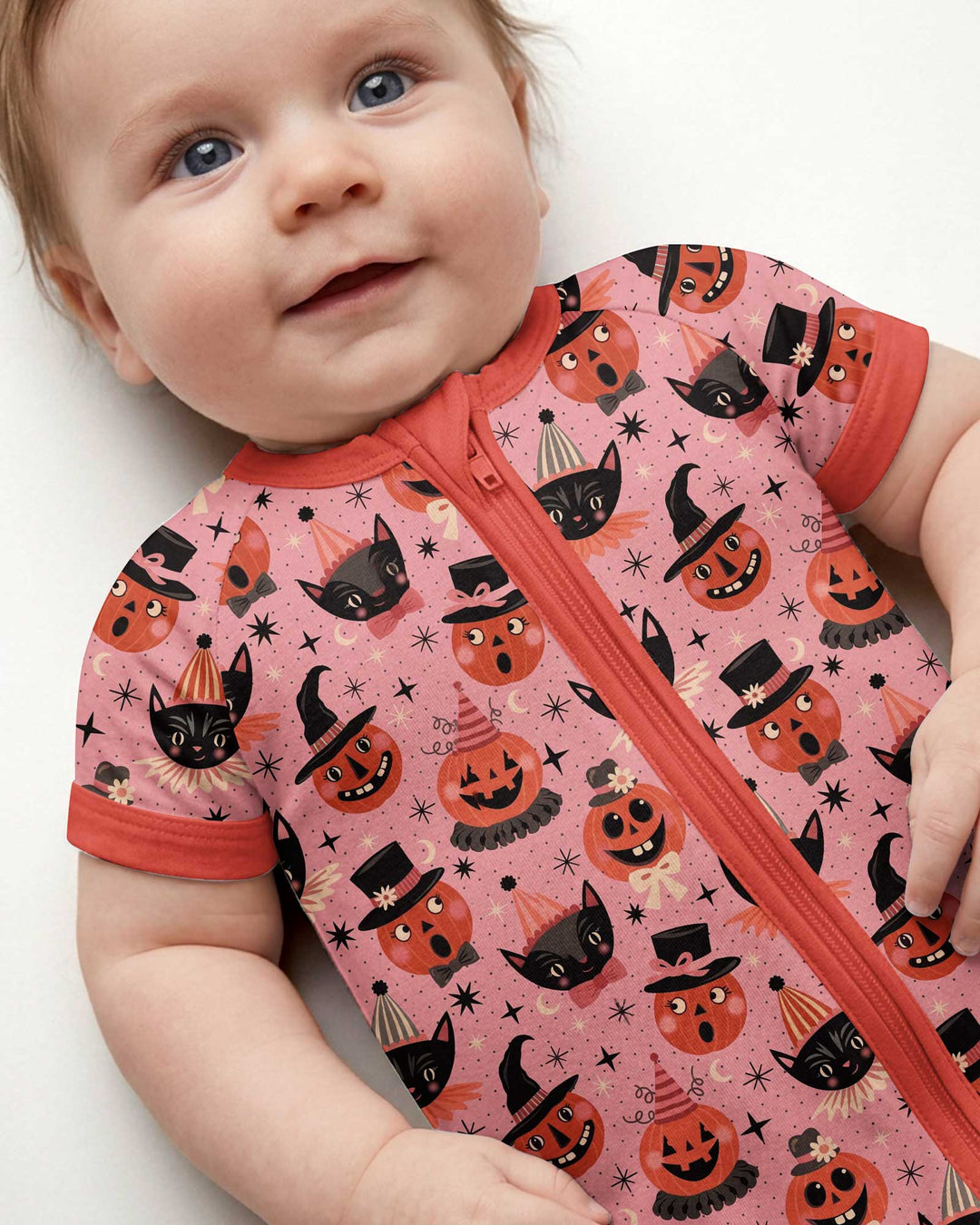 Retro Halloween Cats and Funny Pumpkins Bamboo Shorty Zippy
