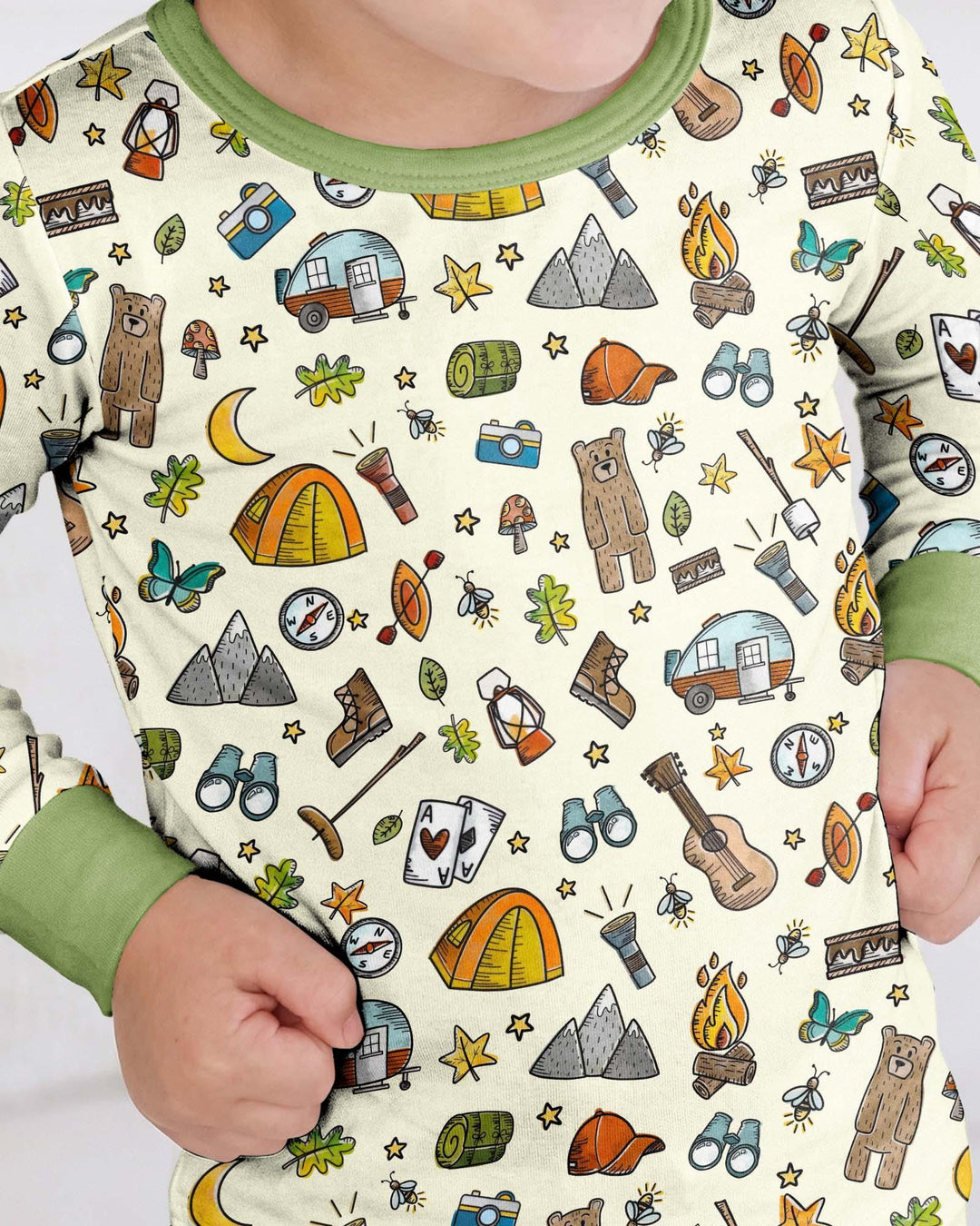 Zweiteiliges Langarm-Pyjama-Set mit Sommerfrüchten