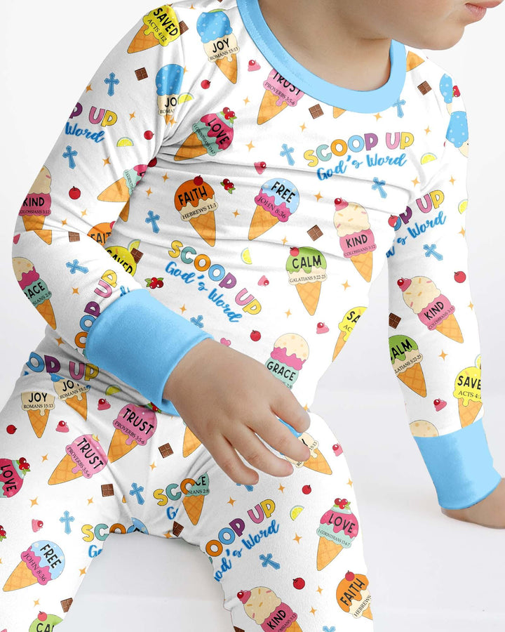 Zweiteiliges Langarm-Pyjama-Set mit Sommerfrüchten