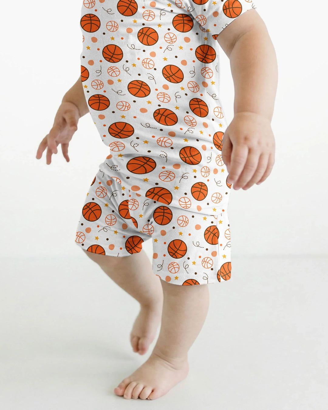 Orangefarbener Basketball-Bambus-Zweiteiler, Kurzarm-Shorts-Pyjama-Set
