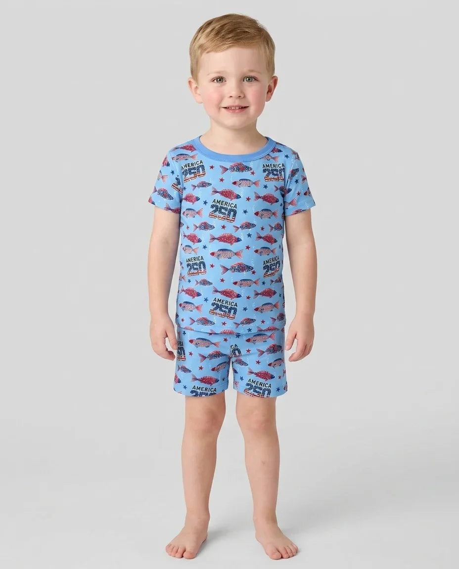 Template Zweiteiliges Pyjama-Set mit kurzen Ärmeln und Shorts