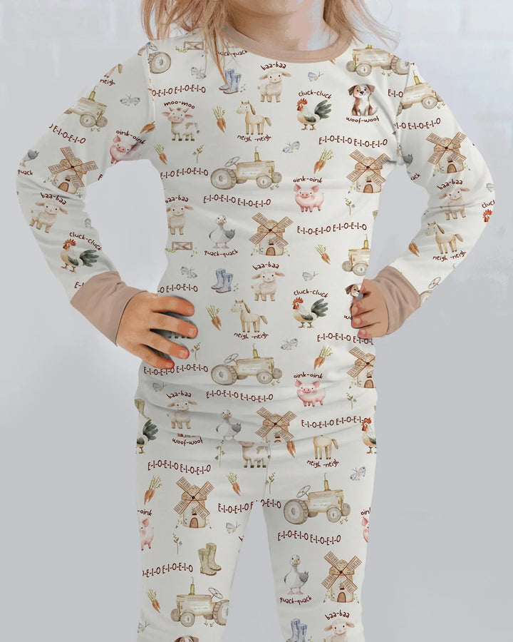 Zweiteiliges Langarm-Pyjama-Set mit Sommerfrüchten