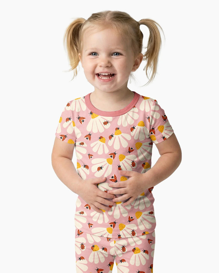 Zweiteiliges, kurzärmliges Pyjama-Set mit Marienkäfern