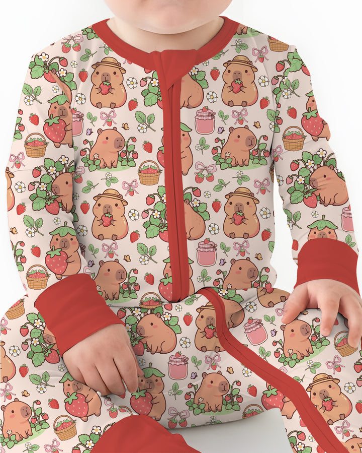Capybara Strawberry Bamboo Convertible Zippy