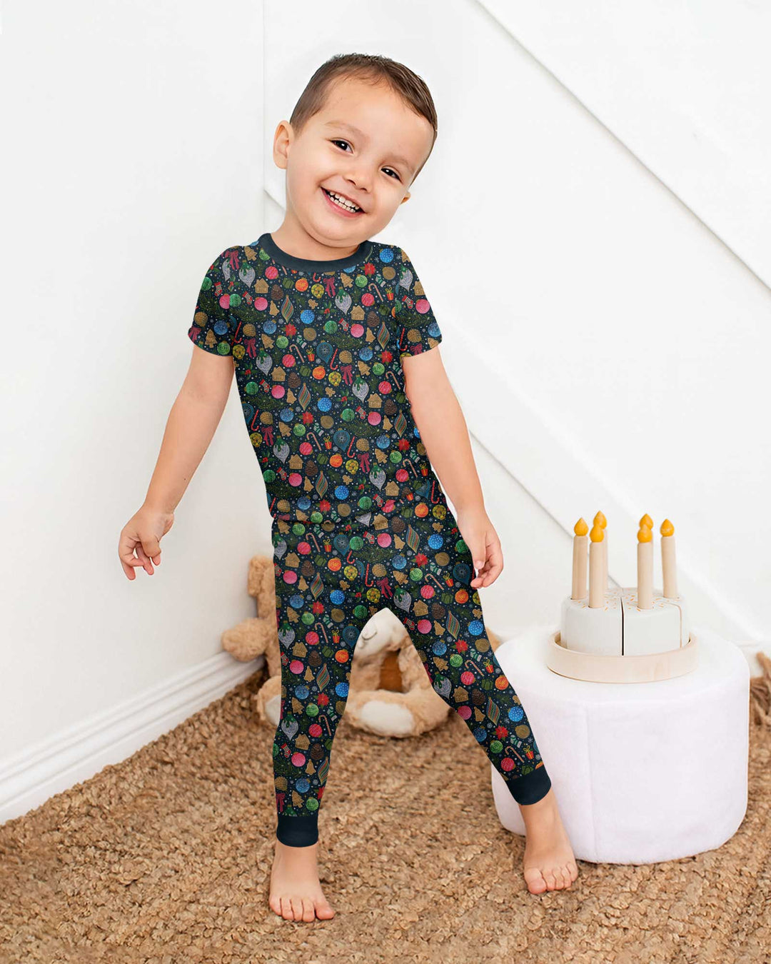 Holiday Ditsy Bamboo Two Piece Short Sleeve Pajama Set