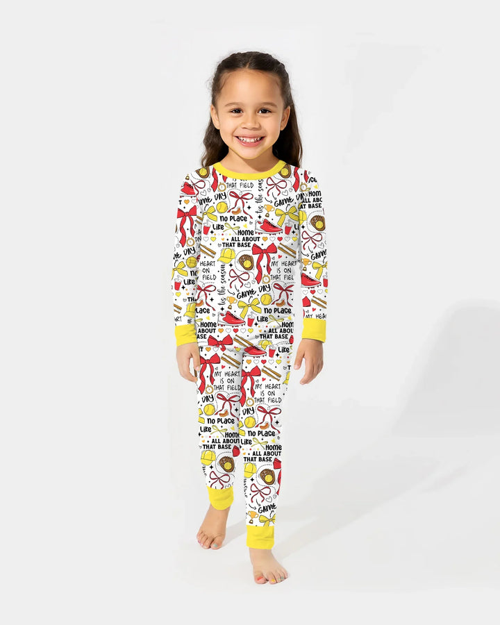 Zweiteiliges Langarm-Pyjama-Set mit Sommerfrüchten
