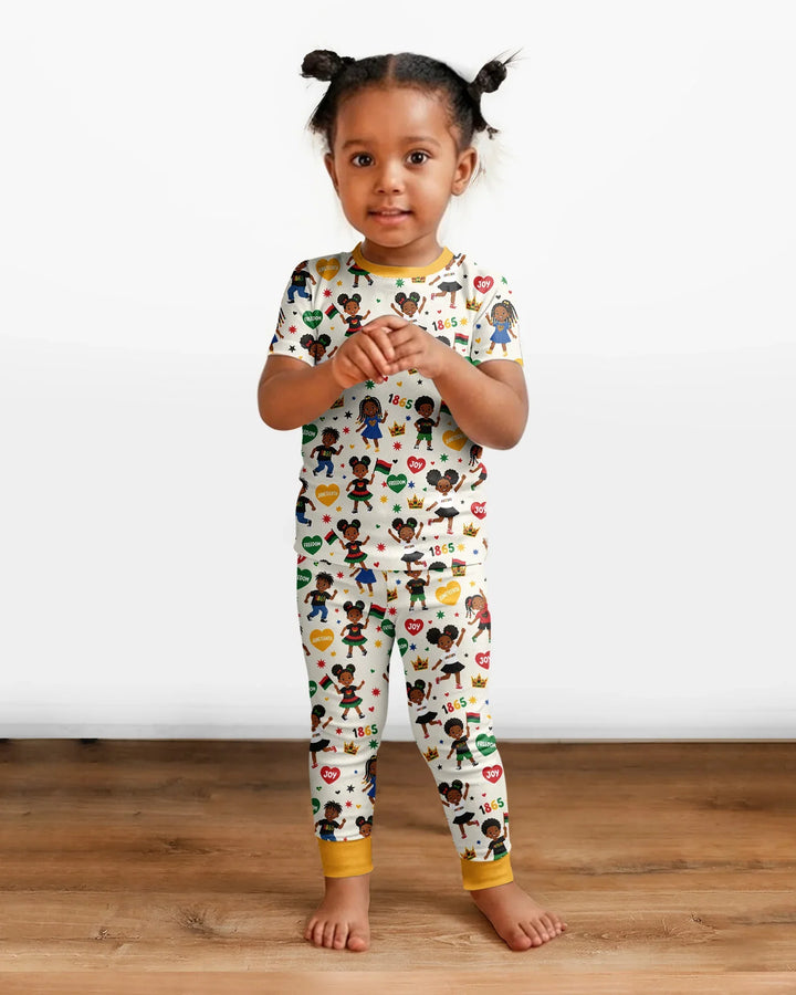 Zweiteiliges, kurzärmliges Pyjama-Set mit Marienkäfern