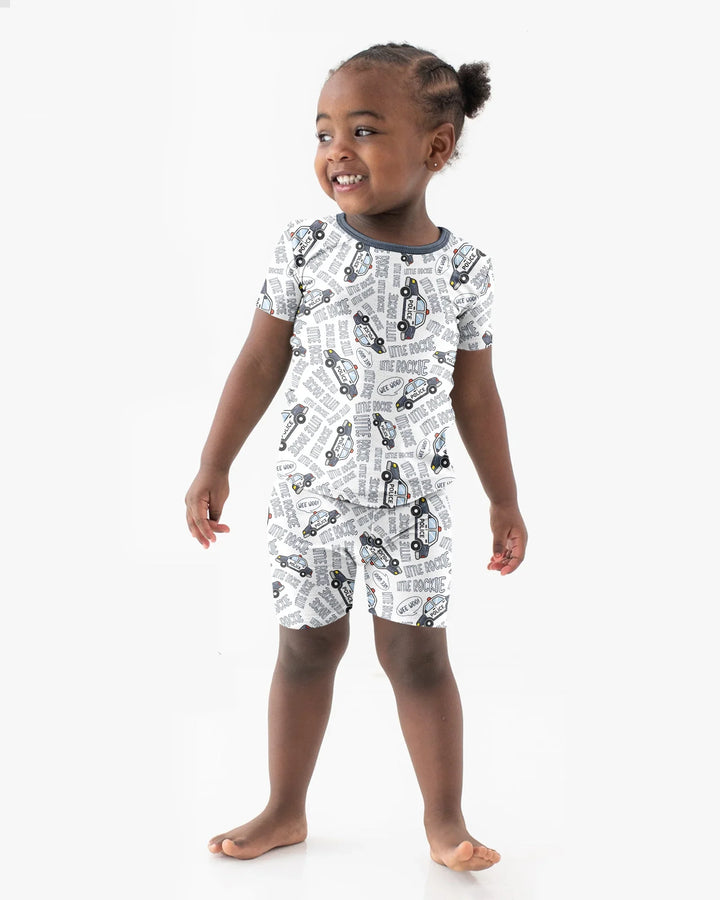 Template Zweiteiliges Pyjama-Set mit kurzen Ärmeln und Shorts