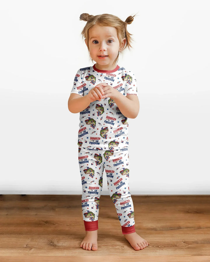 Zweiteiliges, kurzärmliges Pyjama-Set mit Marienkäfern