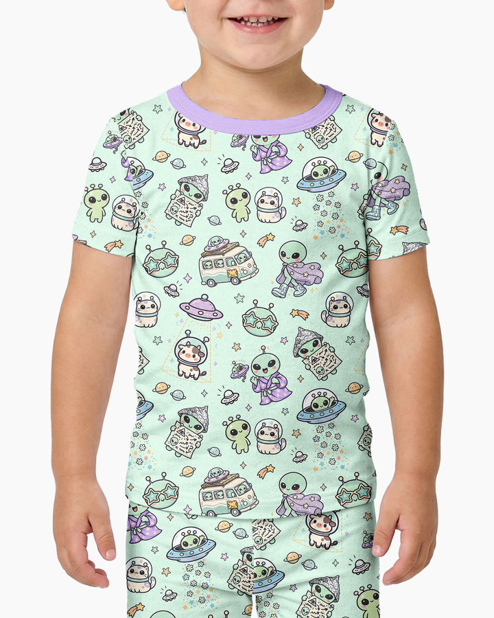 Zweiteiliges, kurzärmliges Pyjama-Set mit Marienkäfern