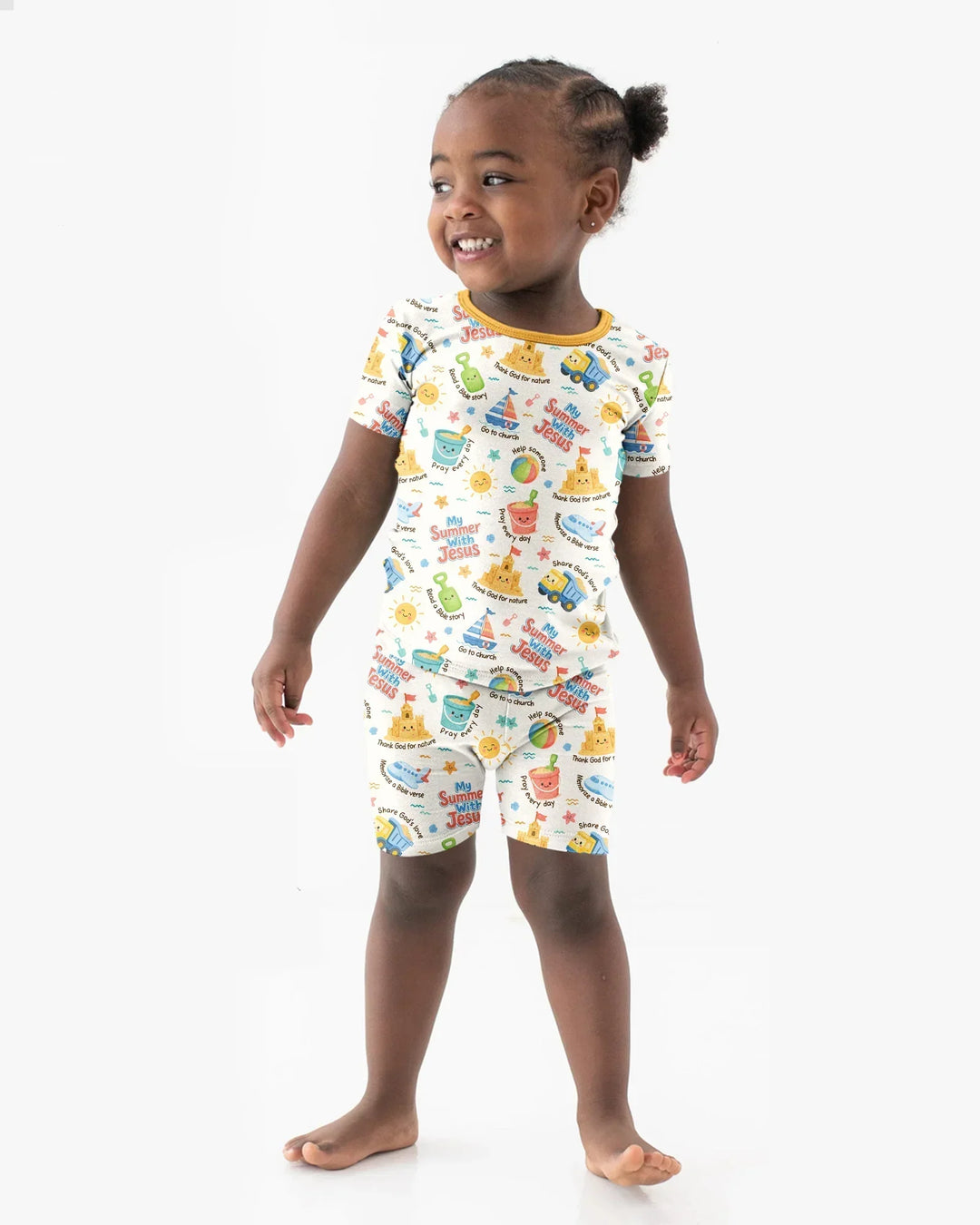Template Zweiteiliges Pyjama-Set mit kurzen Ärmeln und Shorts