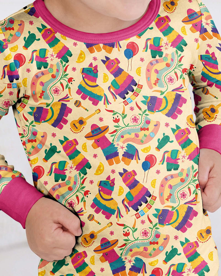 Zweiteiliges Langarm-Pyjama-Set mit Sommerfrüchten
