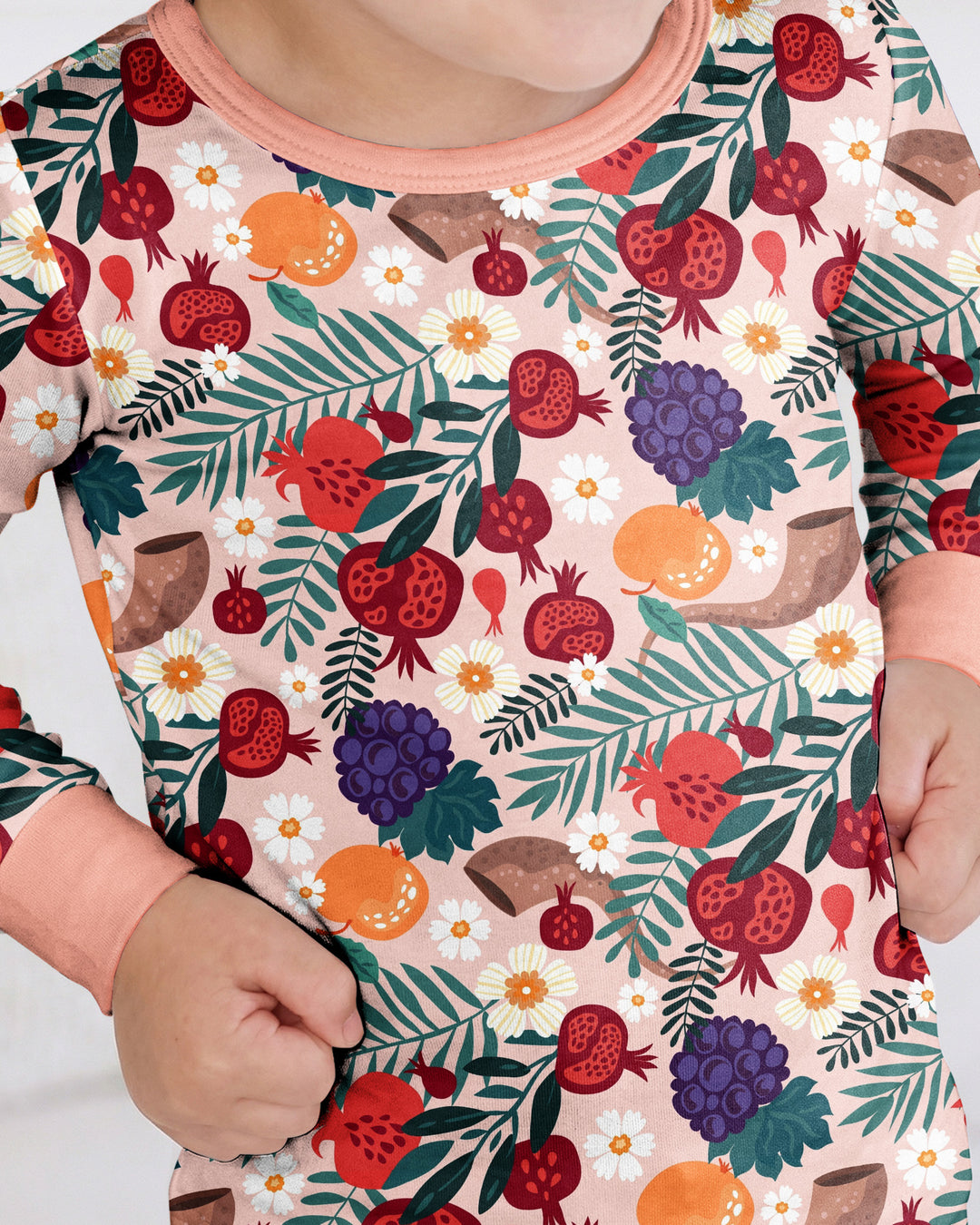 Zweiteiliges Langarm-Pyjama-Set mit Sommerfrüchten