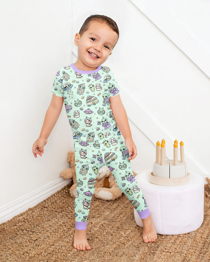 Zweiteiliges, kurzärmliges Pyjama-Set mit Marienkäfern
