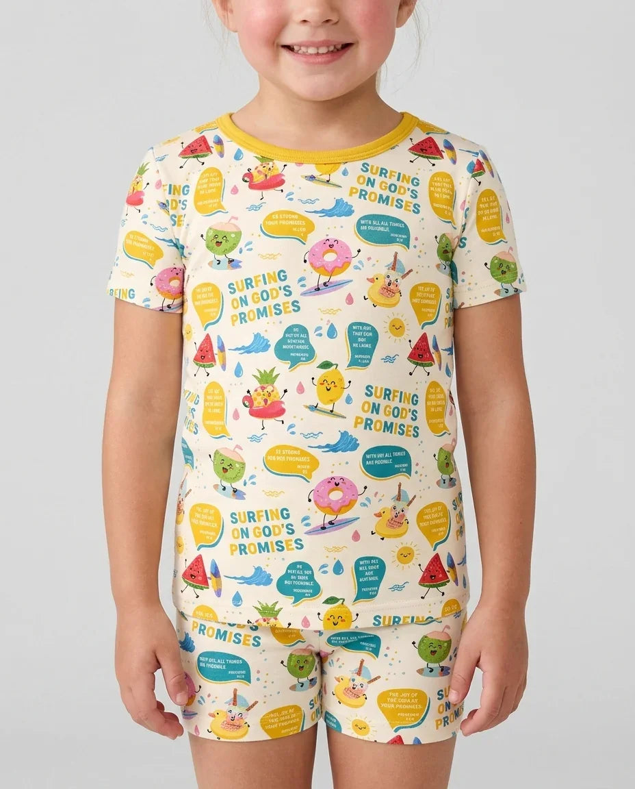 Template Zweiteiliges Pyjama-Set mit kurzen Ärmeln und Shorts