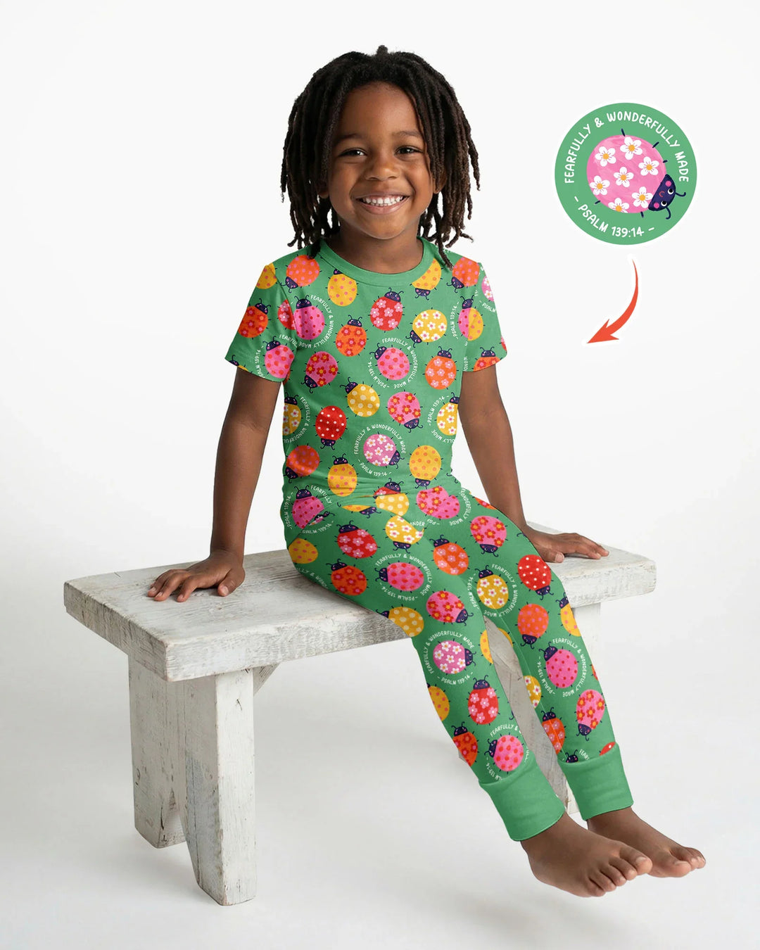 Zweiteiliges, kurzärmliges Pyjama-Set mit Marienkäfern