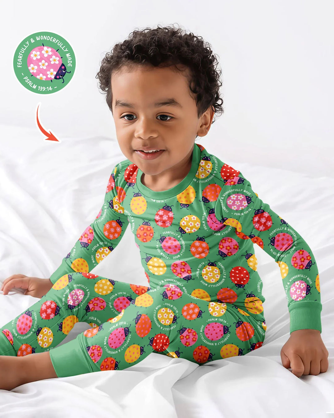 Zweiteiliges Langarm-Pyjama-Set mit Sommerfrüchten